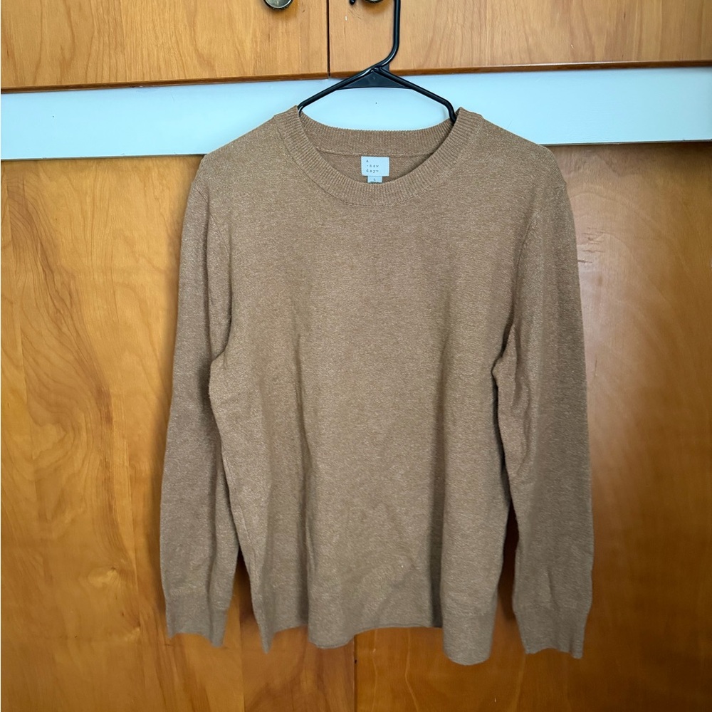 a new day Men's Crewneck Sweater in Tan